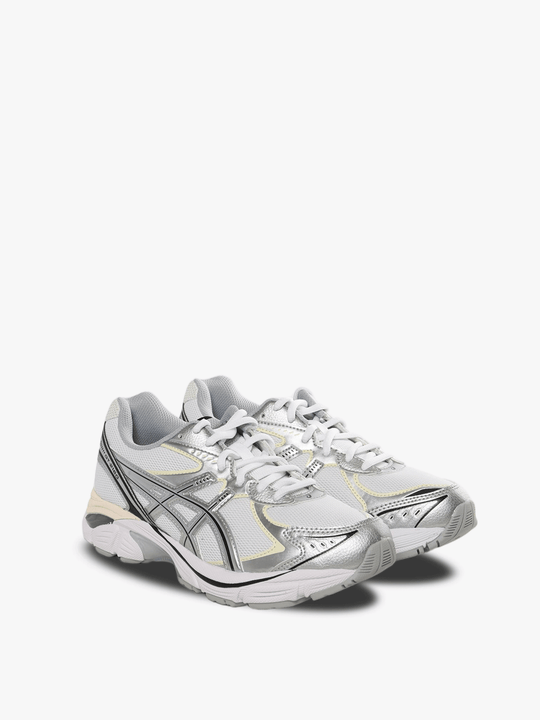 White sneakers, side view