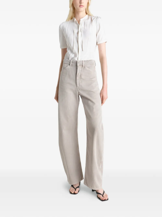 Grey pant, full body view
