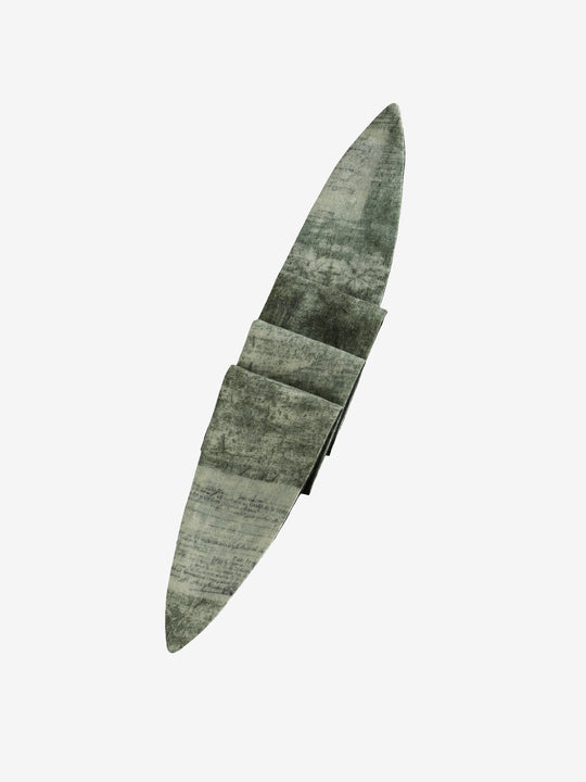 Green scarf, side view