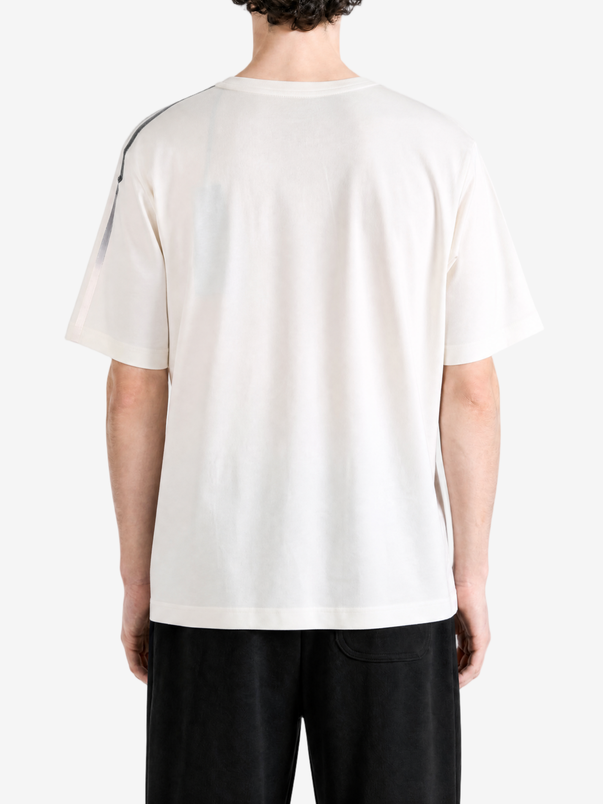 White t-shirt, full body view
