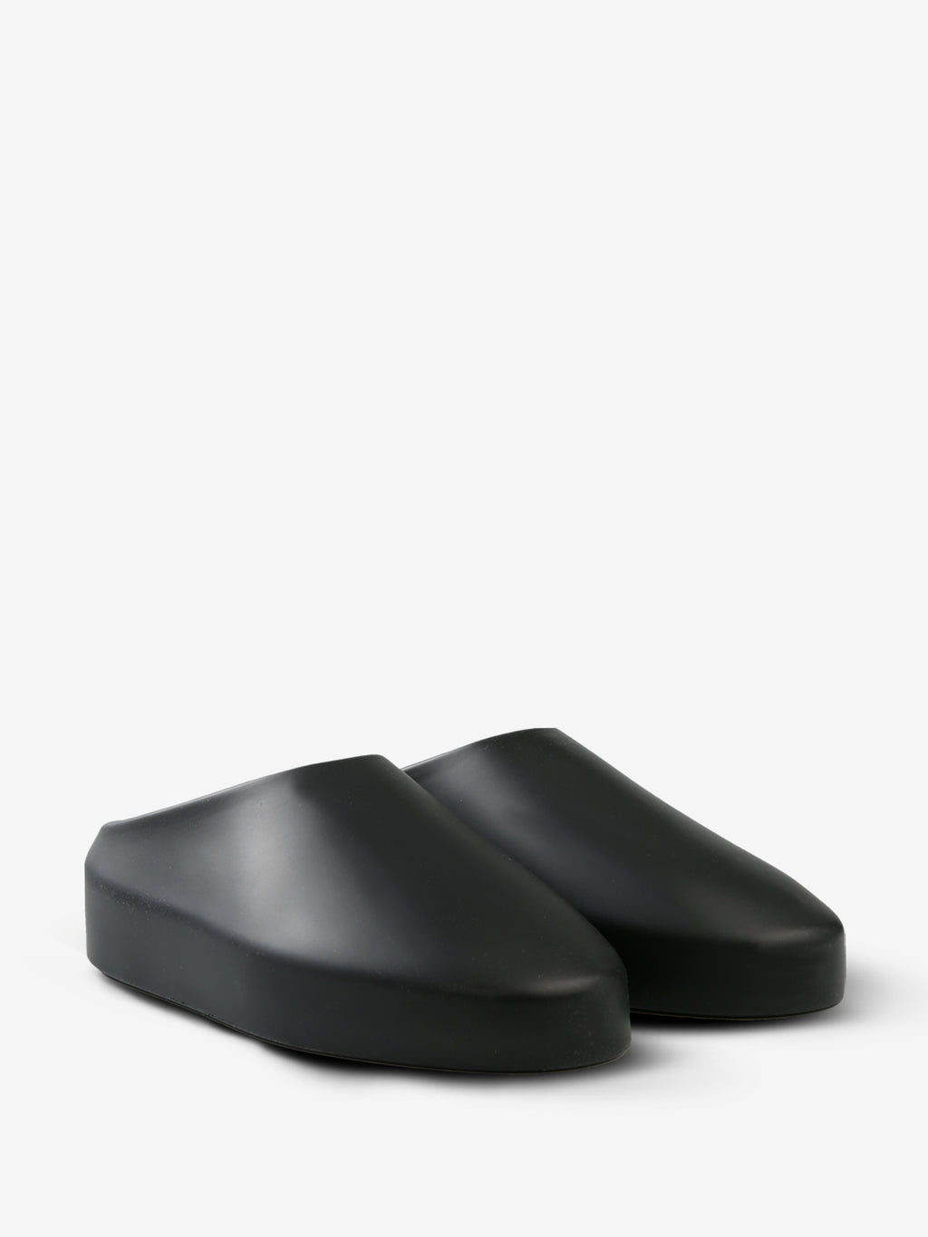 Black shoes, front view