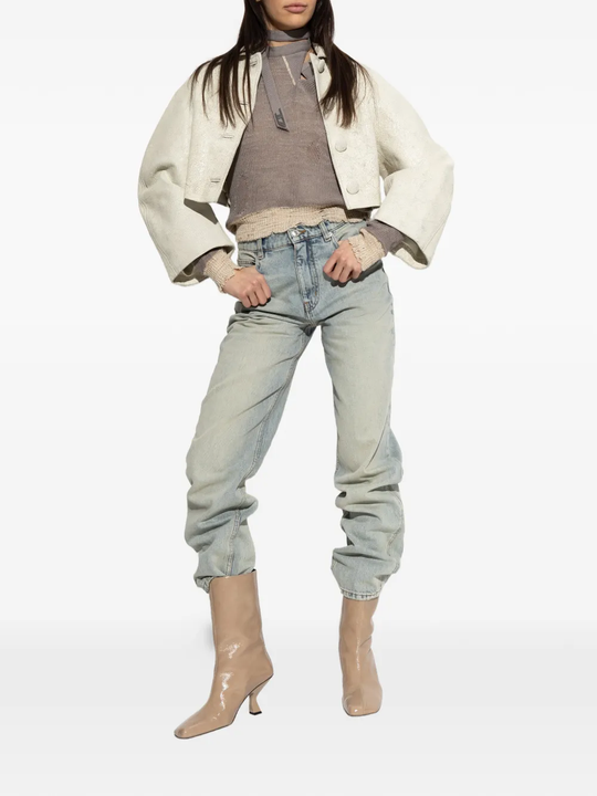 Grey top, full body view