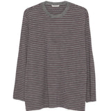 Grey t-shirt, front view
