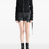 Black sweat, full body view