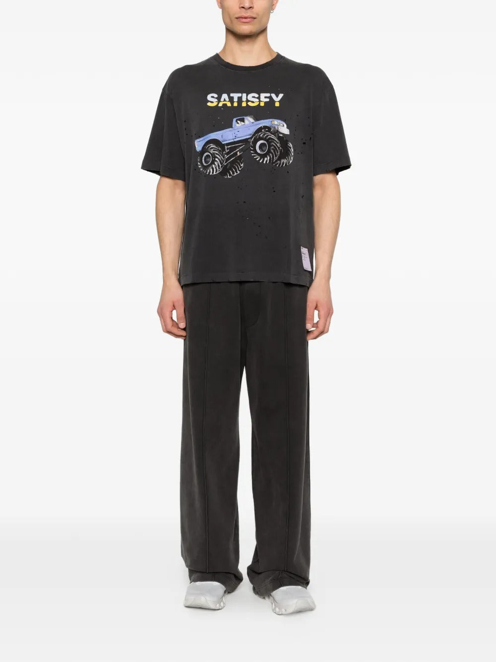 Black t-shirt, full body view