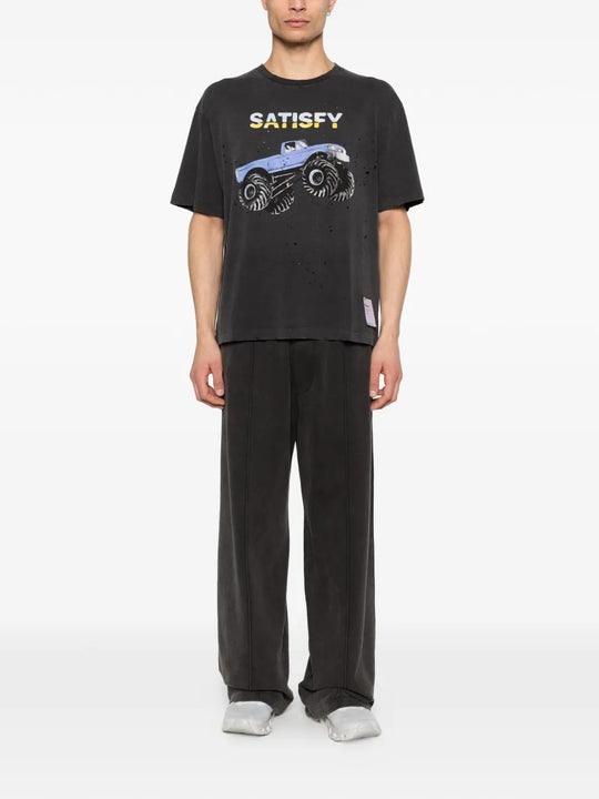 Black t-shirt, full body view