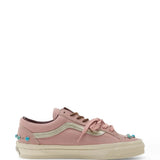 Pink shoes, front view
