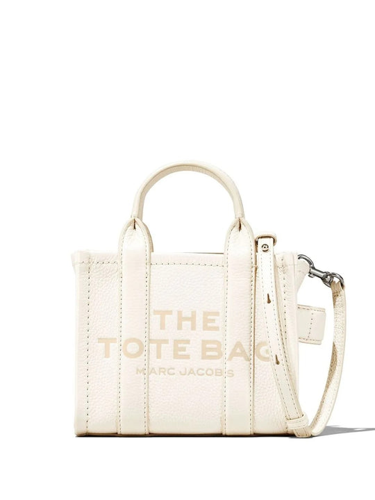 White bags,front view