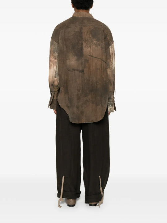 Brown shirt, full body view