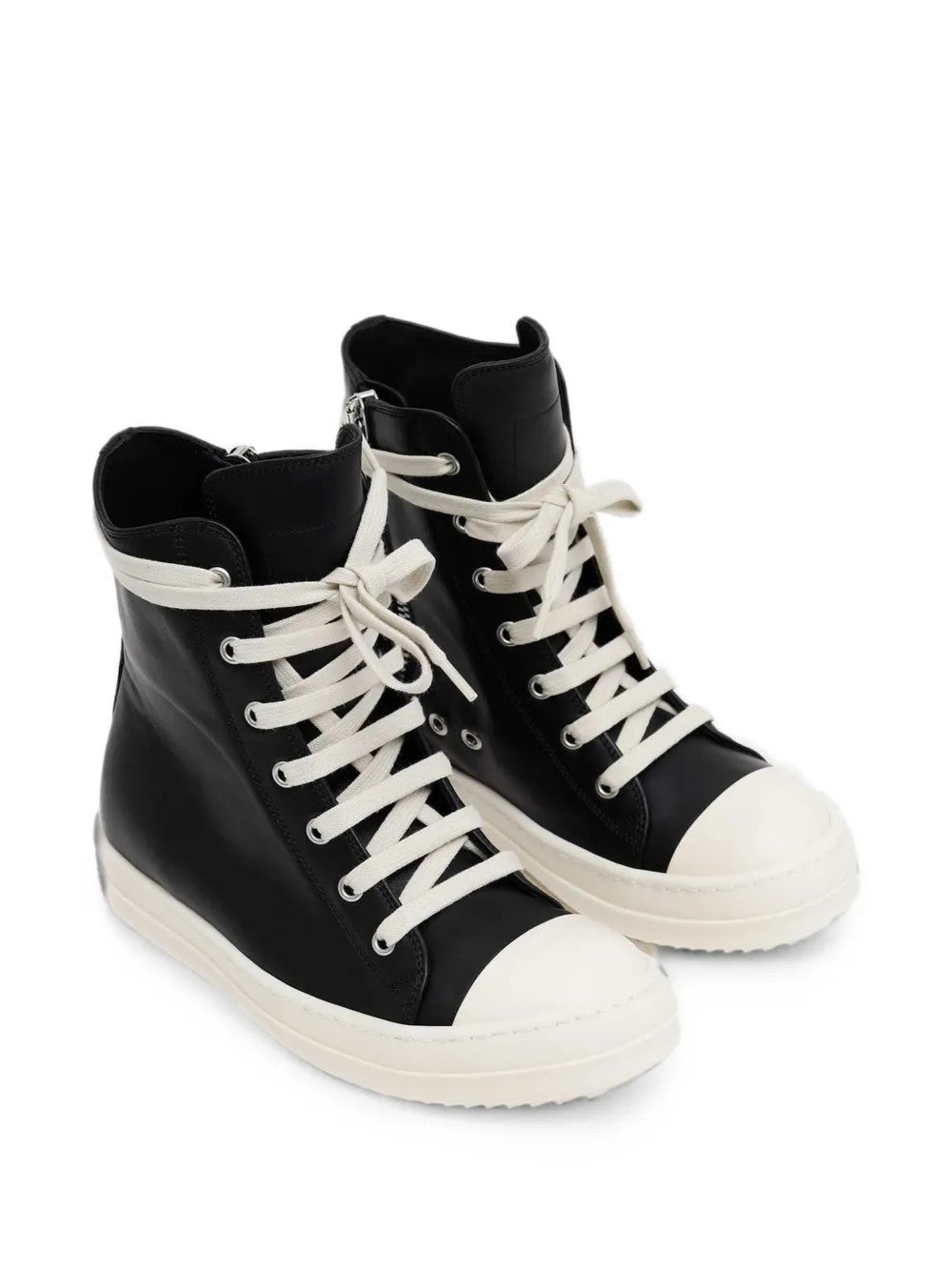 Black shoes, front view