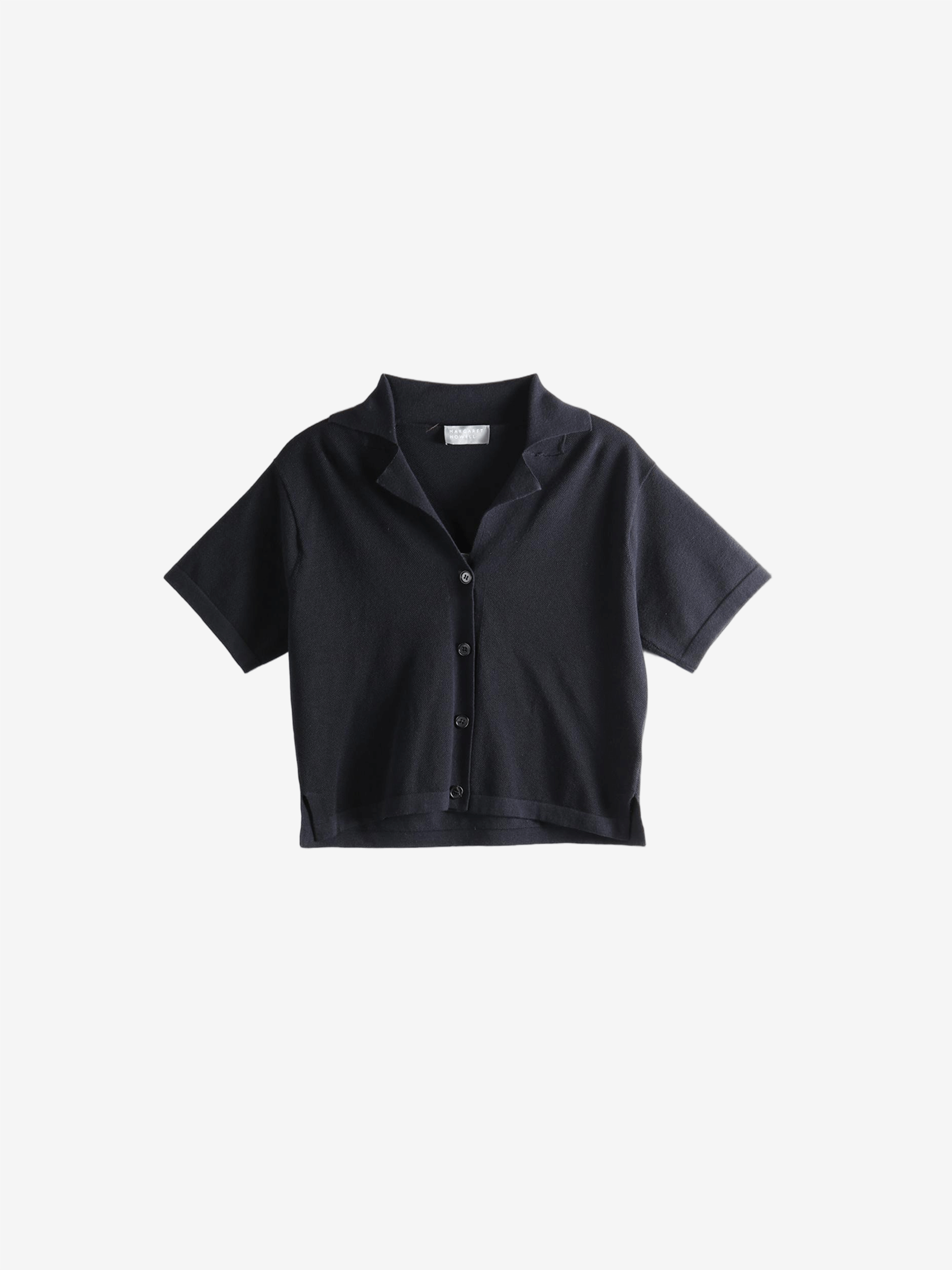 Black shirt, front view