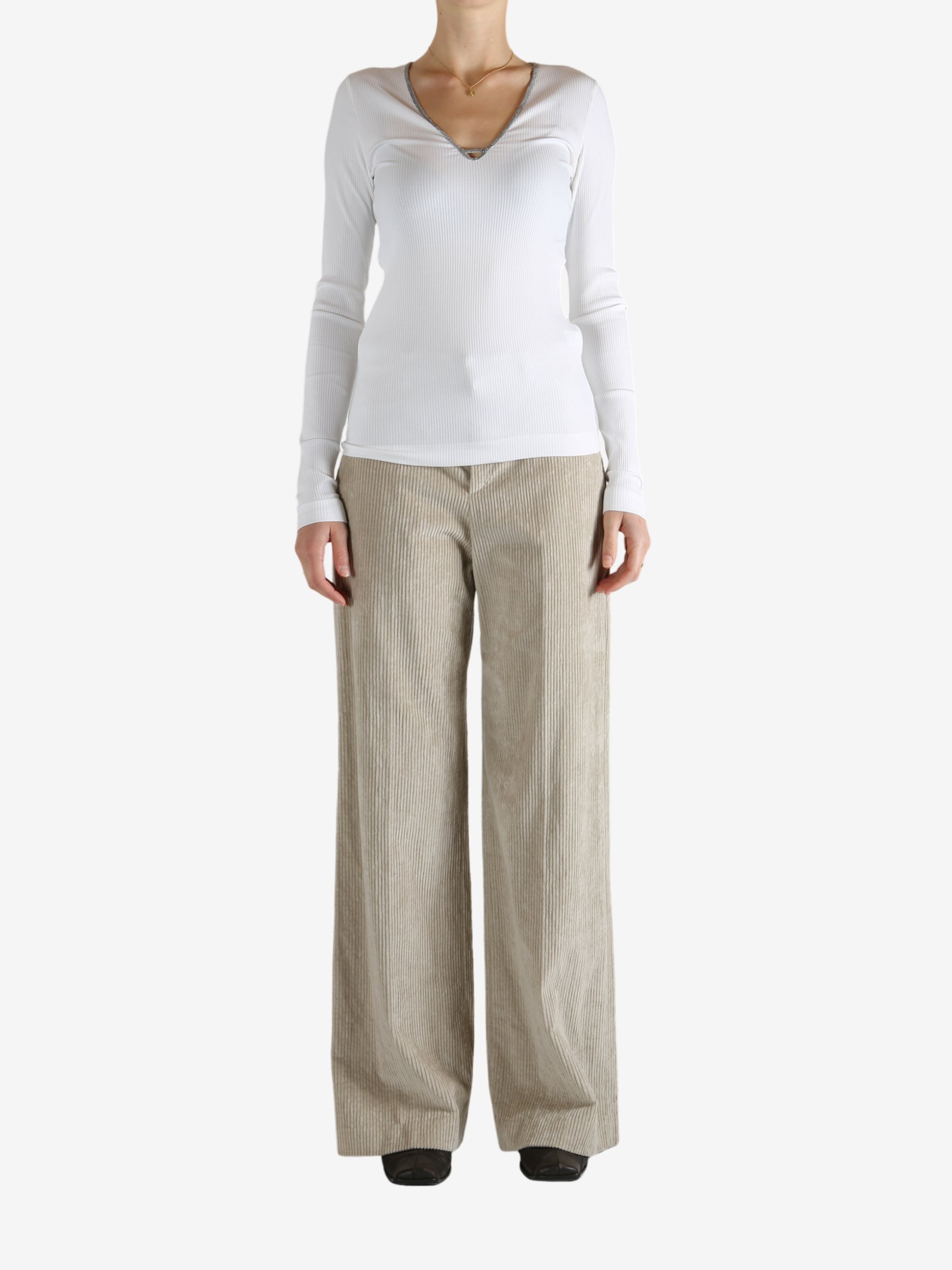 White tops,full body view