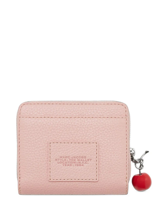 Pink accessories, front view