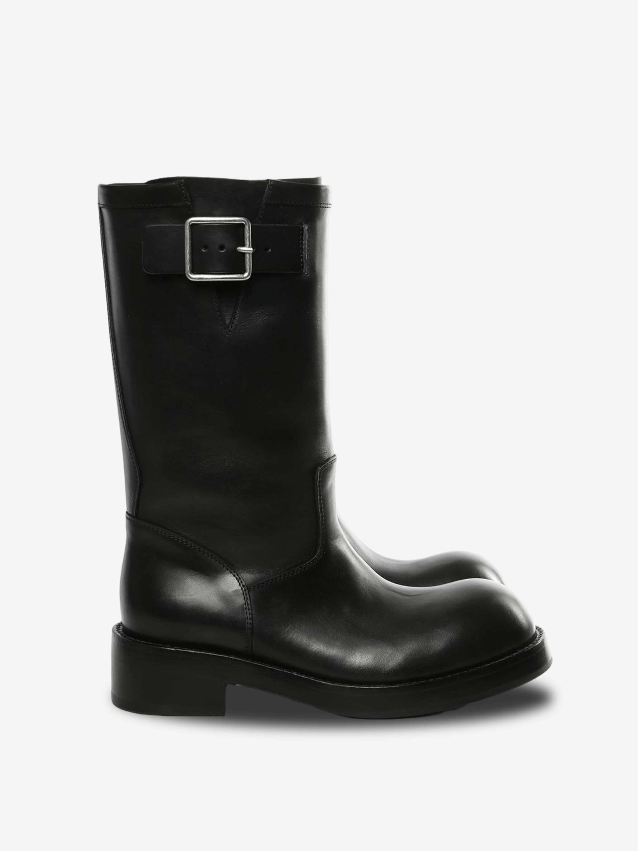 Black boots, front view