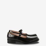 Black flats, front view