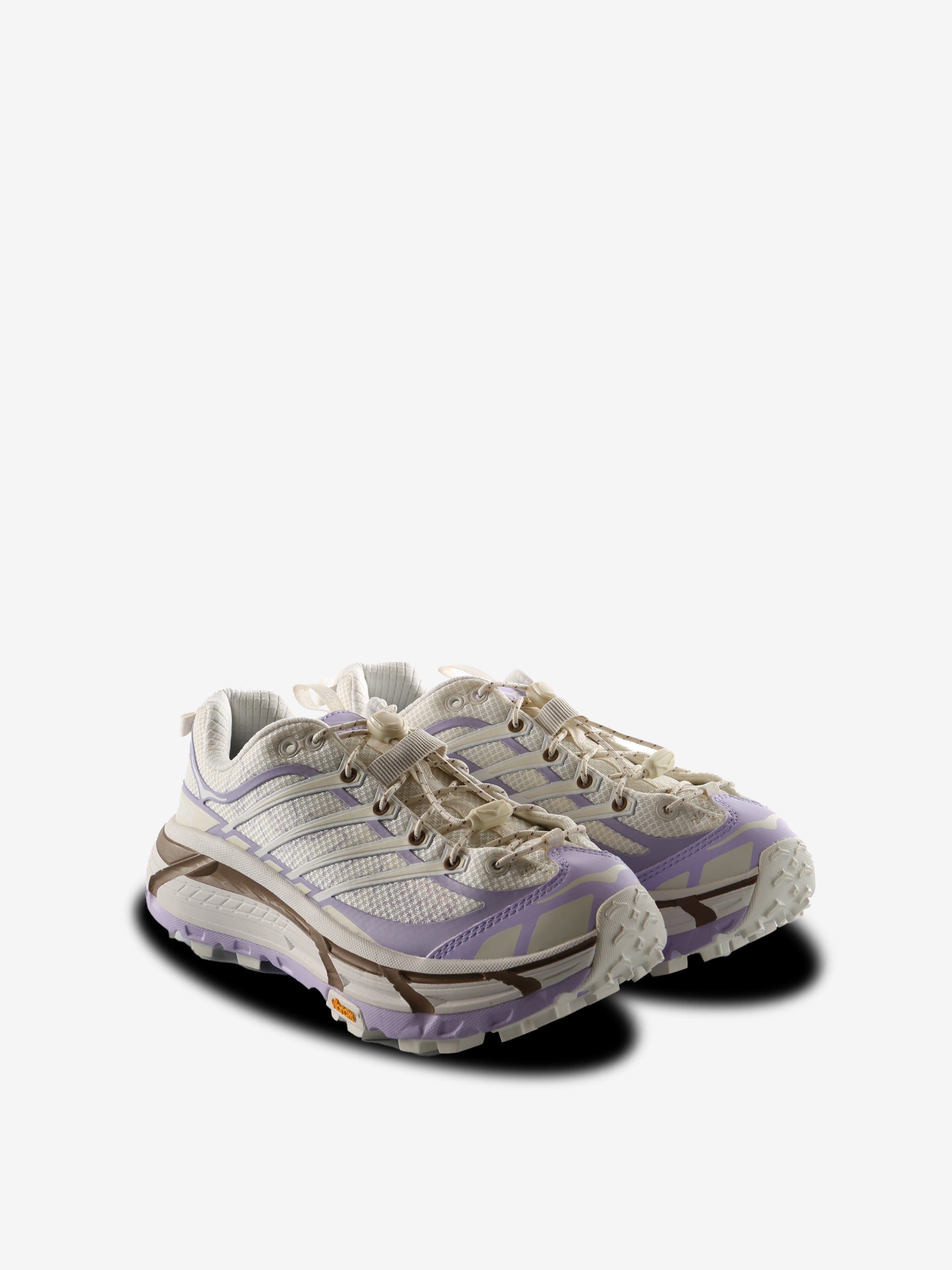 White sneakers,side view