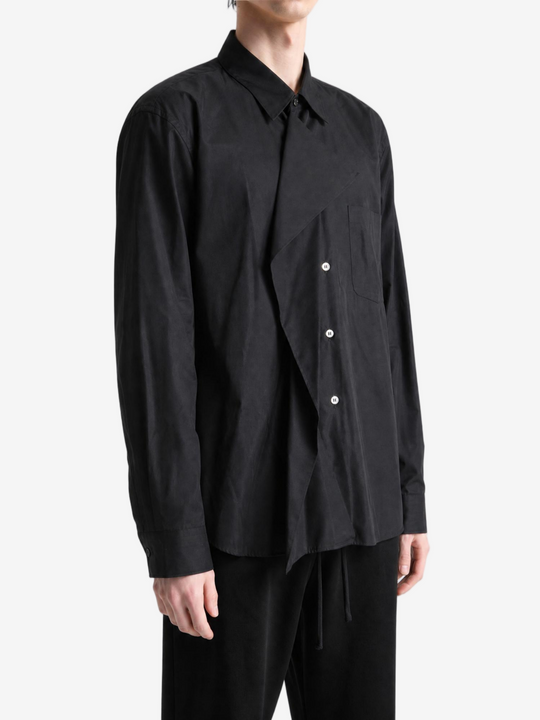 Black shirt, full body view