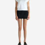 White t-shirt, full body view