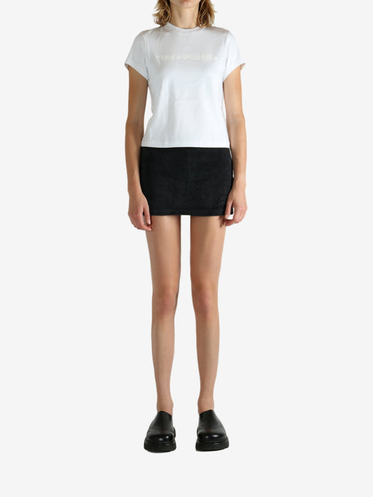 White t-shirt, full body view