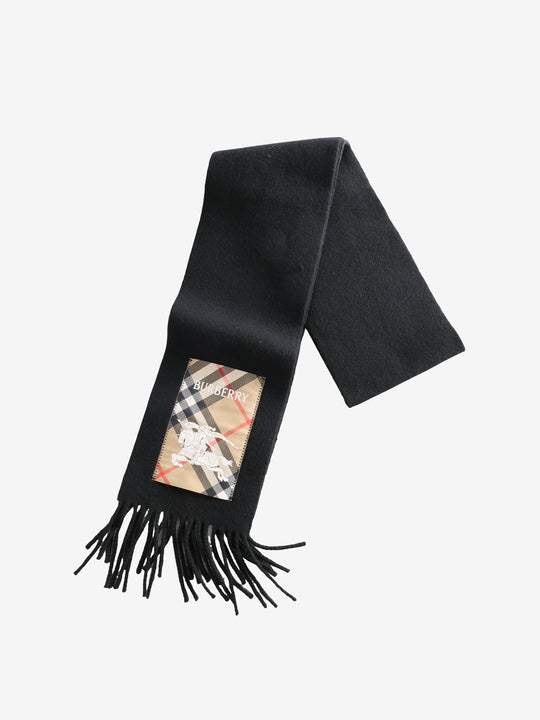 Black scarf, front view