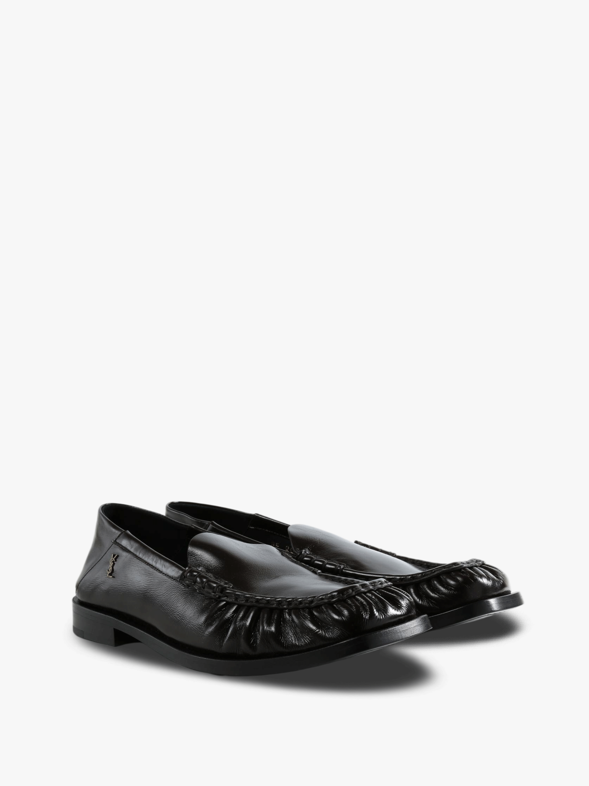 Black shoes, front view