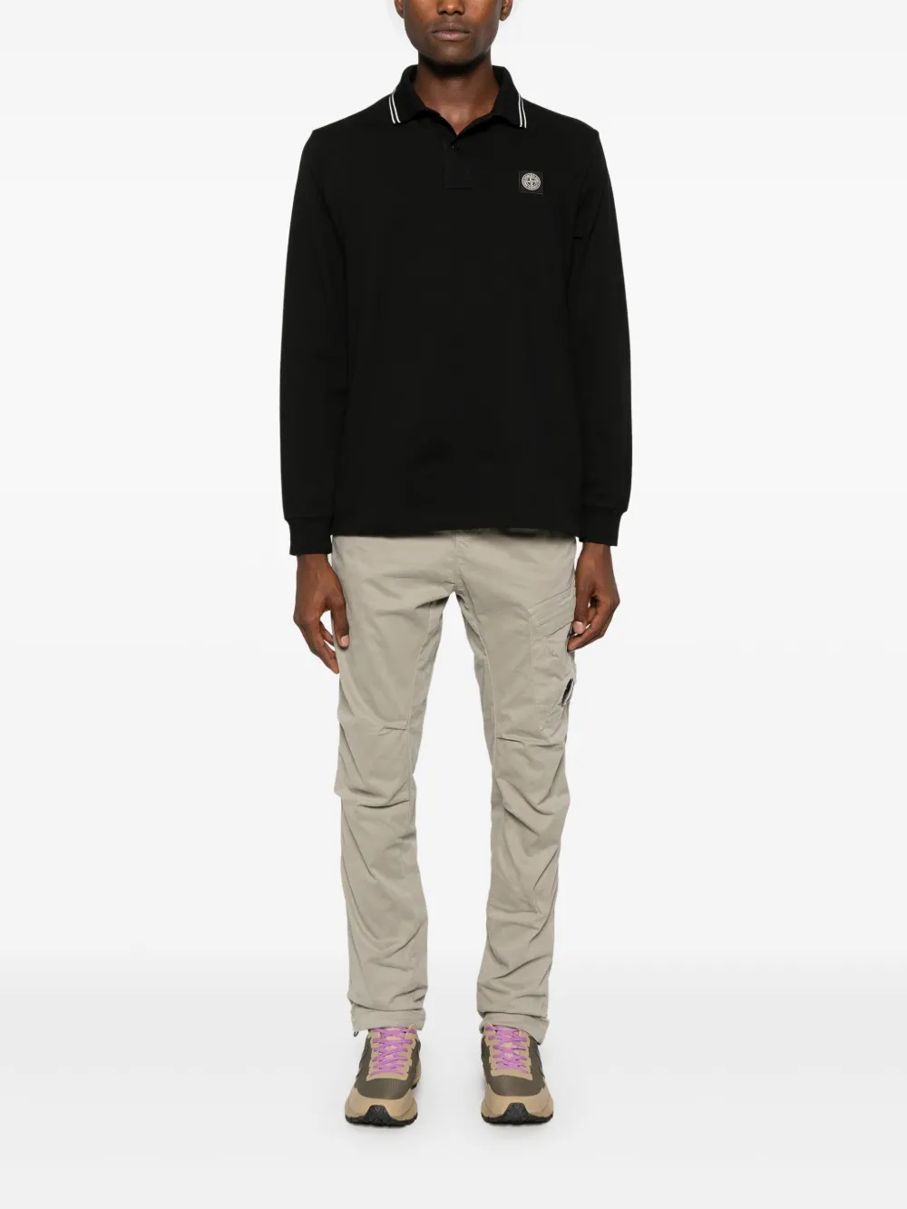 Black shirt, full body view