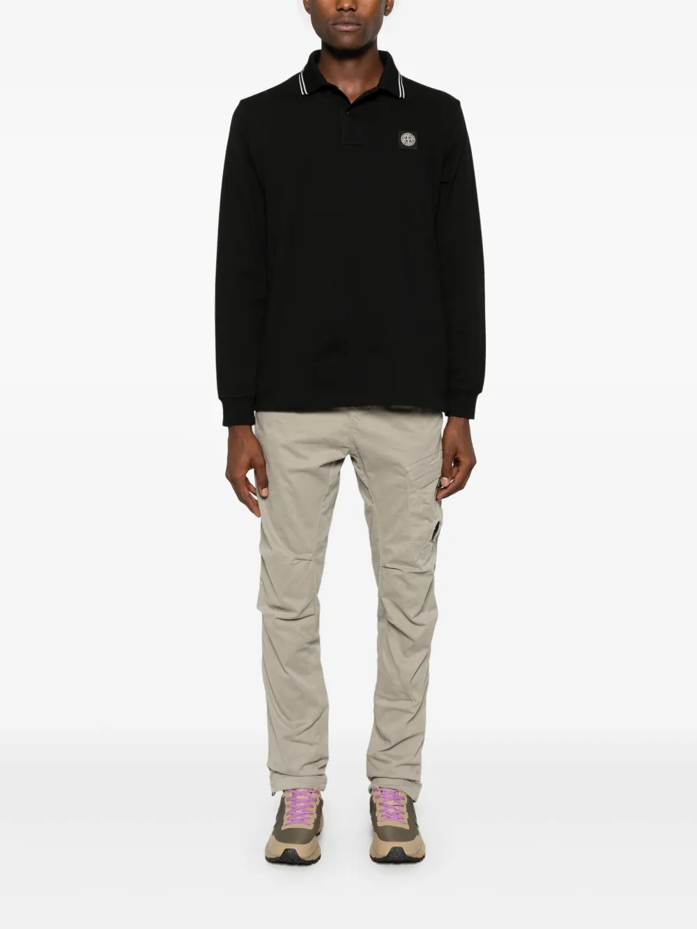 Black shirt, full body view
