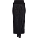 Black skirt, front view