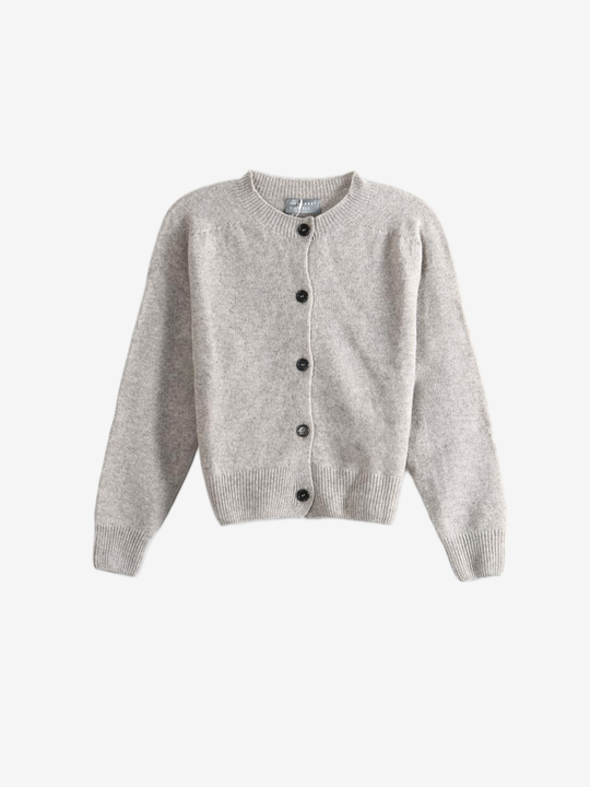 Grey knitwear, front view