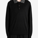 Black shirt, front view