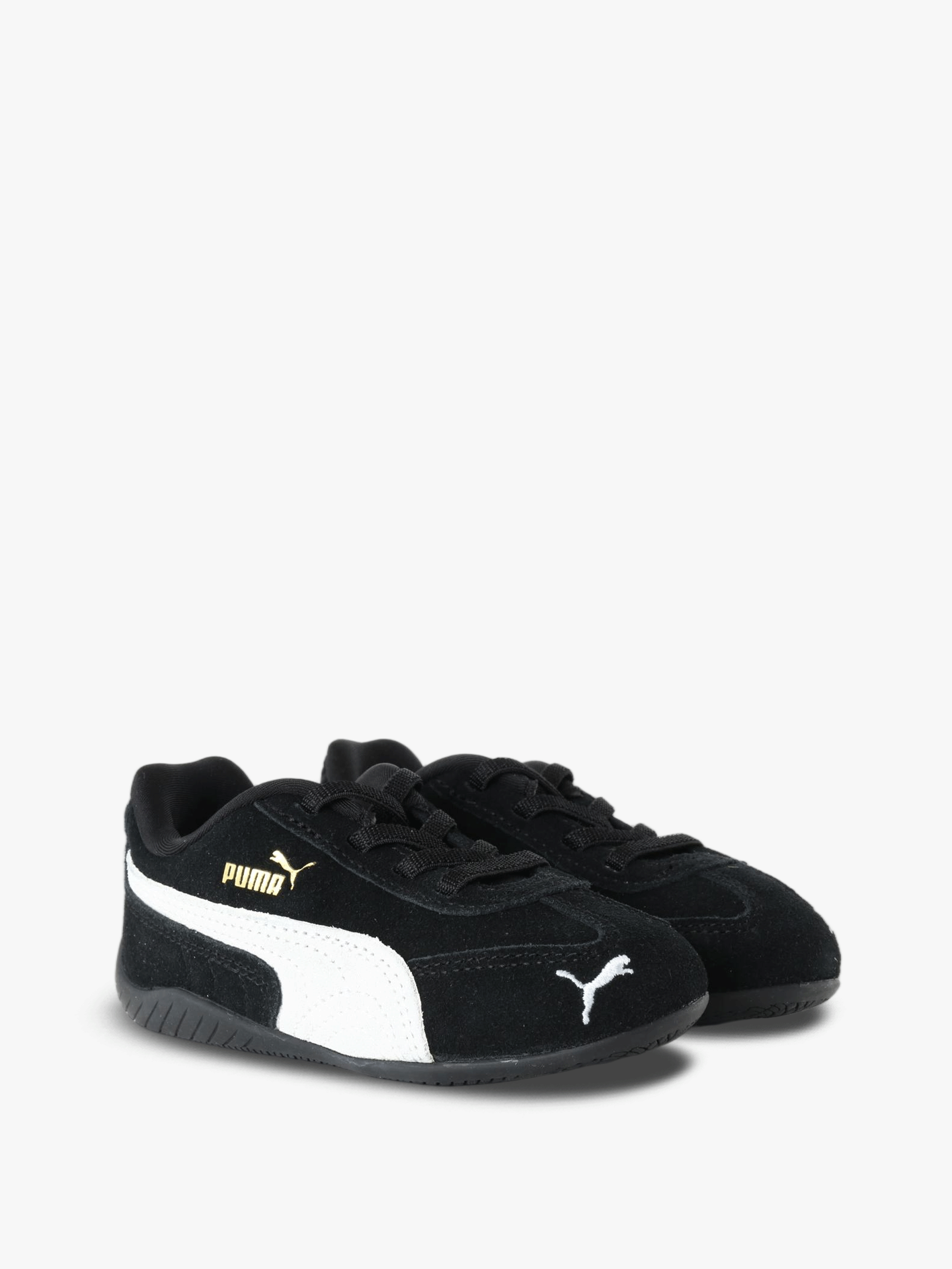 Black shoes, front view