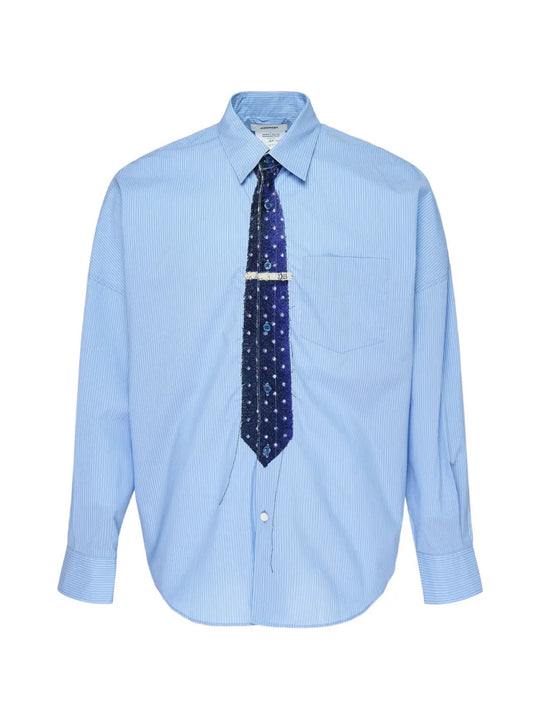 Blue shirt, front view