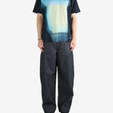 Blue t-shirt, full body view