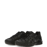 Black shoes, front view