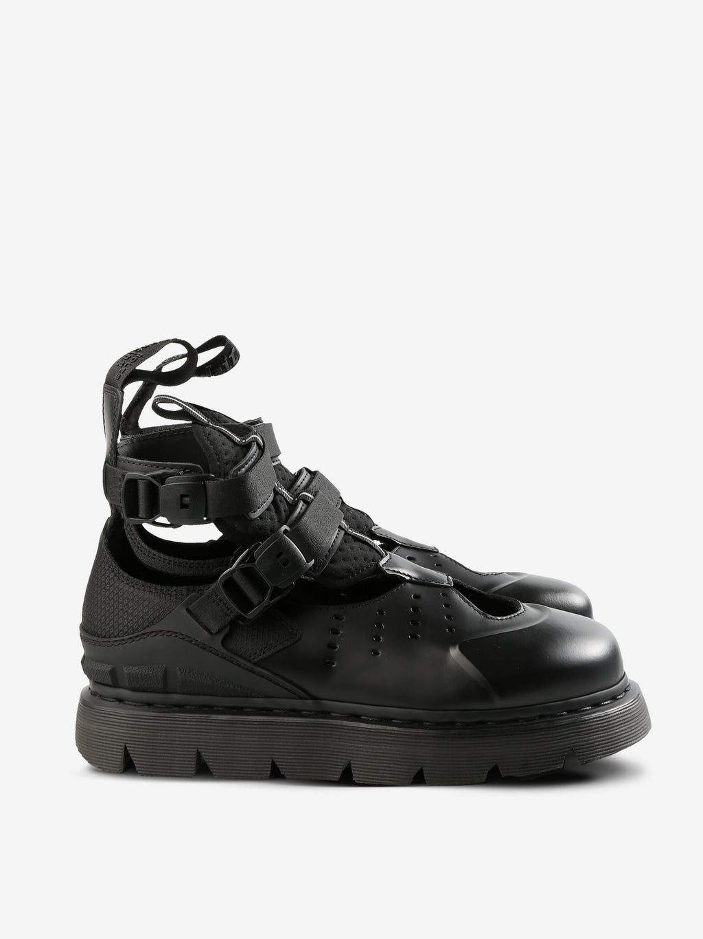 Black shoes, front view
