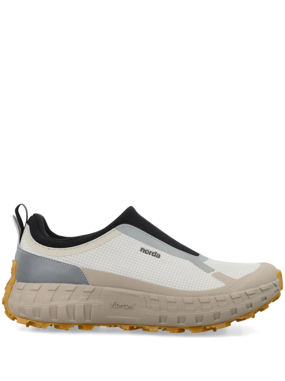 Grey sneaker,front view