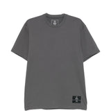 Grey t-shirt, front view