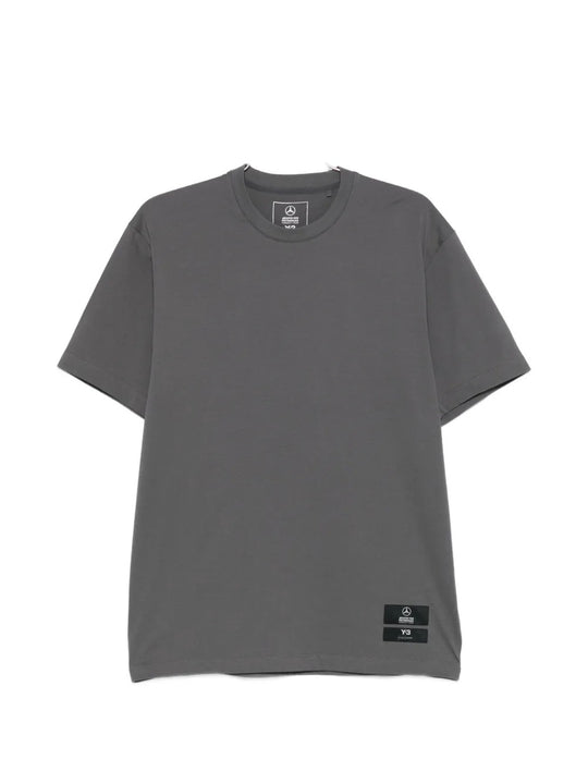 Grey t-shirt, front view