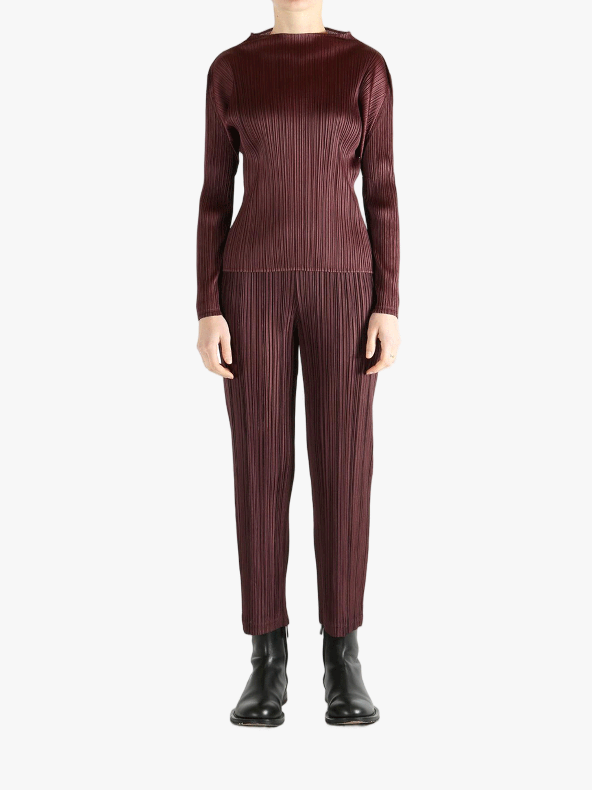 Burgundy shirt, full body view