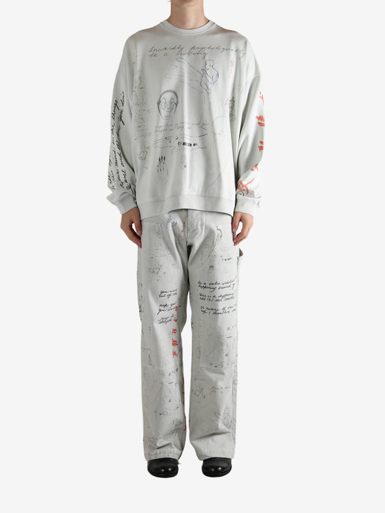 Grey top,full body view