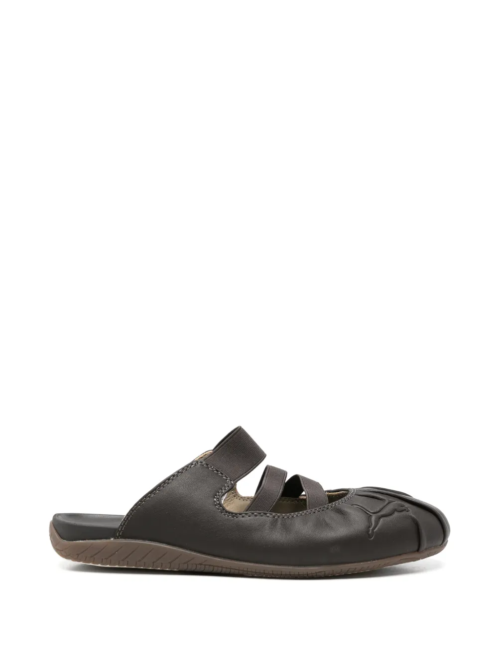 Brown shoes, front view