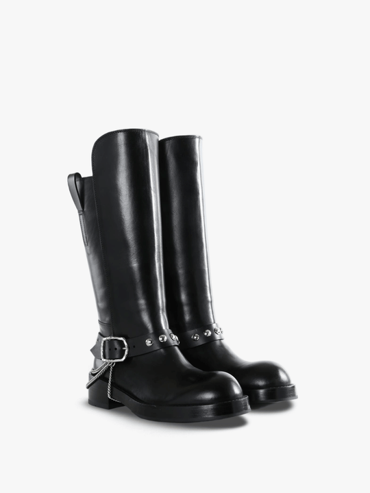 Black boots, front view