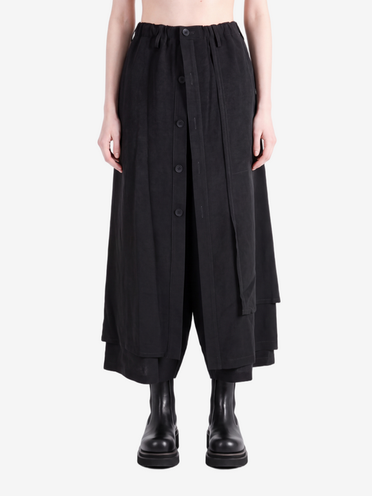 Black pants, full body view