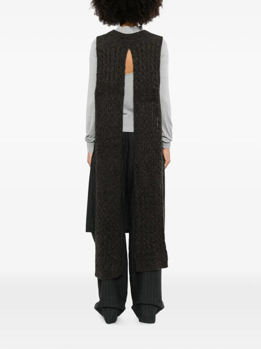Brown scarf, full body view