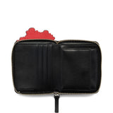 Black accessories, front view