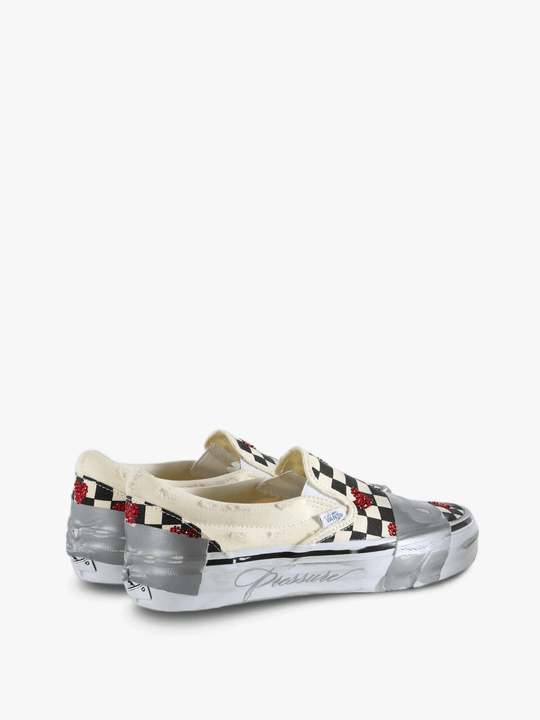 Black shoes, side view