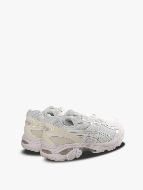 White sneakers, back view