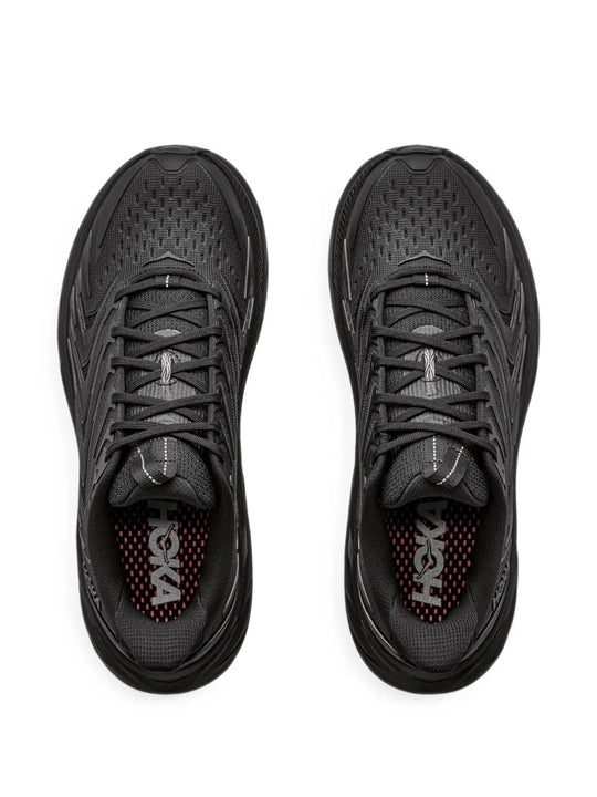 Black shoes, front view