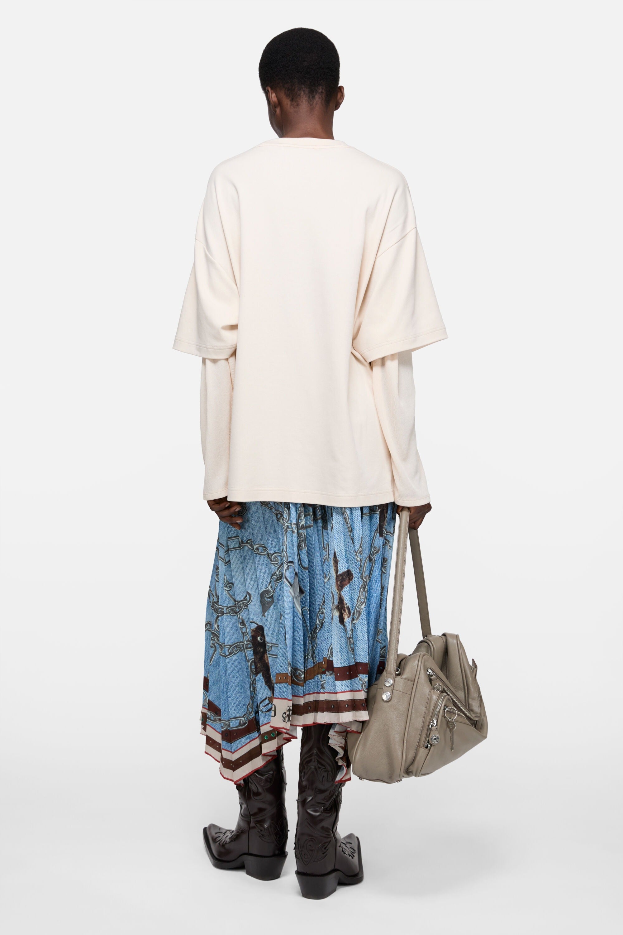 Tan t-shirt, full body view