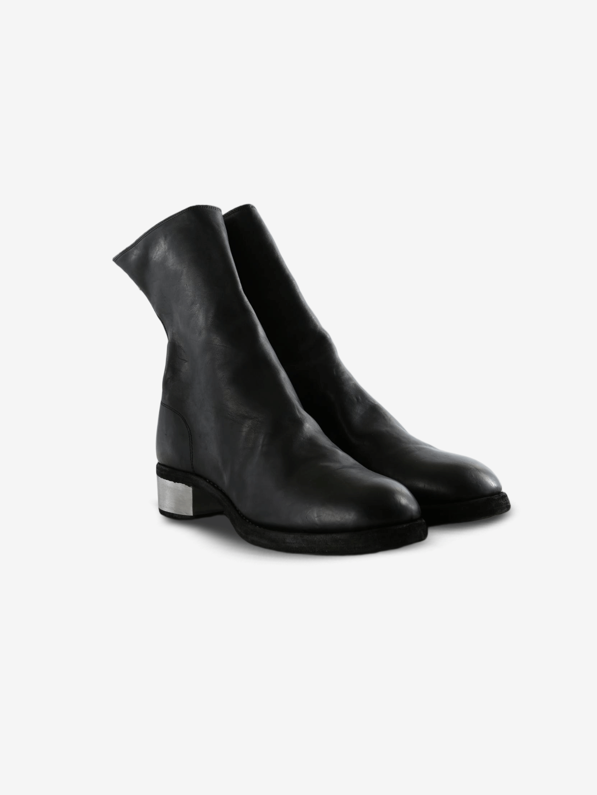 Black boots, front view
